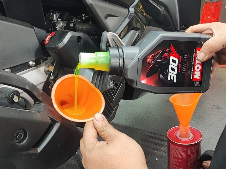 Dầu Nhớt Nào Tốt Cho Xe Máy